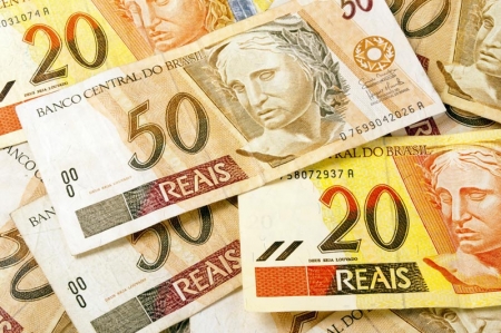 Real brasileiro deve se fortalecer com suporte de commodities e carry, prevê BofA